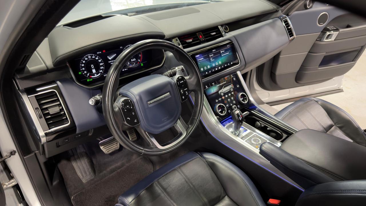 2019 Land Rover Range Rover Sport HSE Dynamic Photo