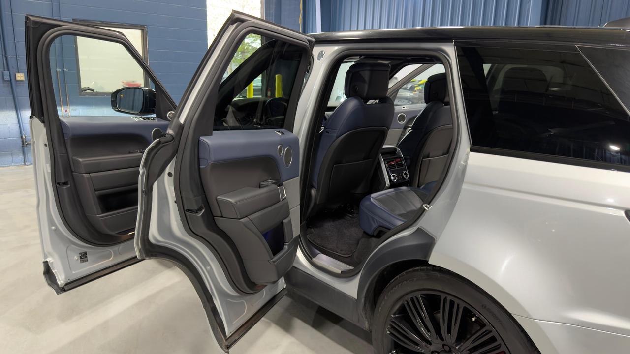 2019 Land Rover Range Rover Sport HSE Dynamic Photo