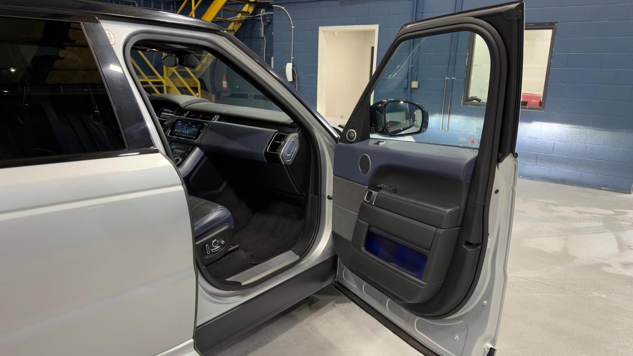 2019 Land Rover Range Rover Sport HSE Dynamic Photo