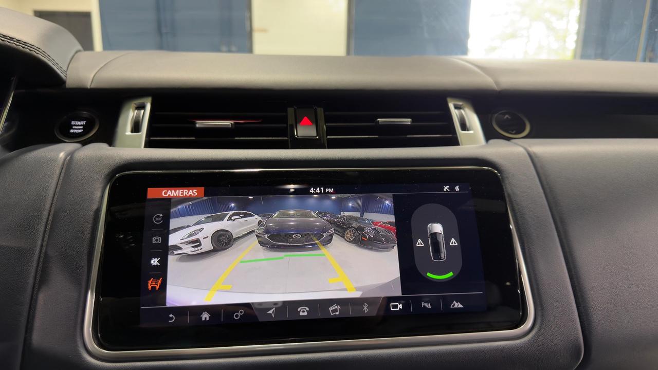 2019 Land Rover Range Rover Sport HSE Dynamic Photo