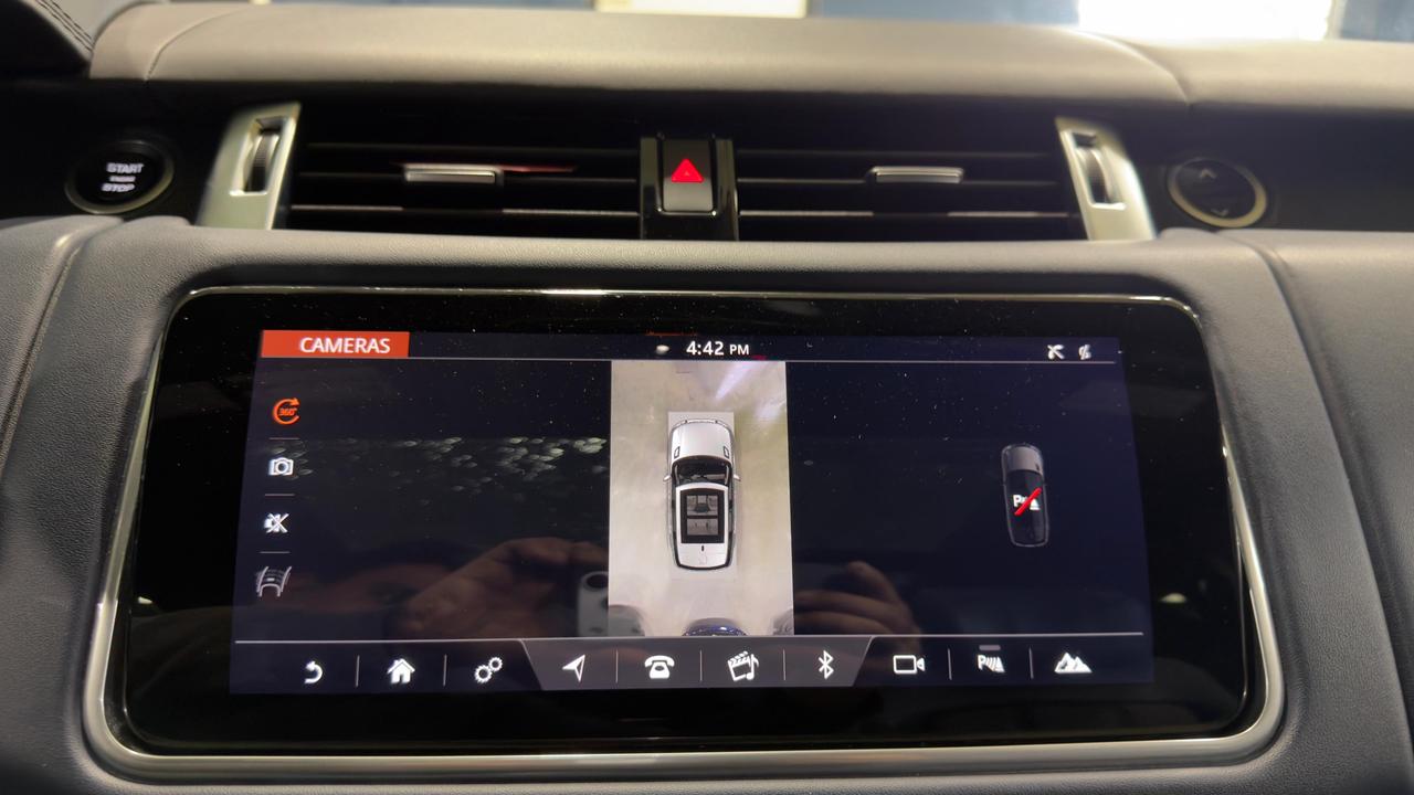 2019 Land Rover Range Rover Sport HSE Dynamic Photo