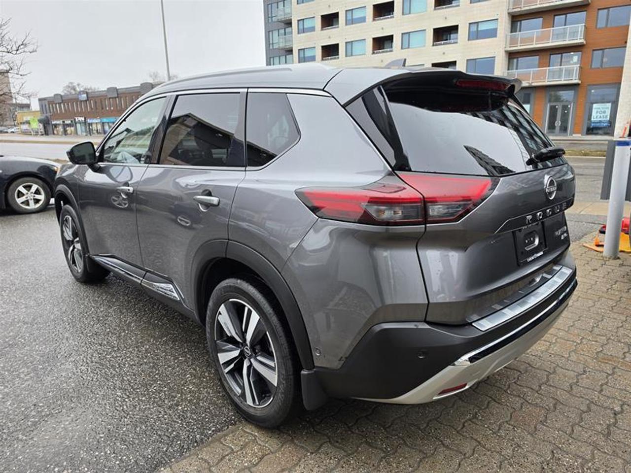 2023 Nissan Rogue Platinum Leather Navigation Panoramic roof 360 Vie Photo3