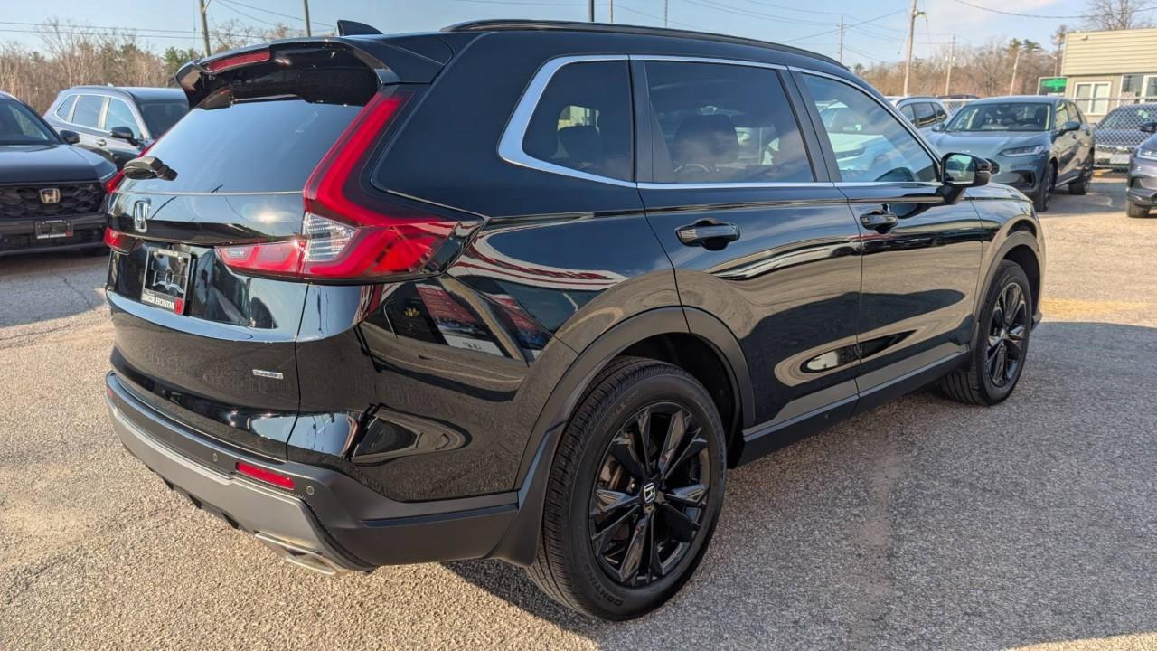 2024 Honda CR-V Hybrid Touring 4dr All-Wheel Drive Photo4