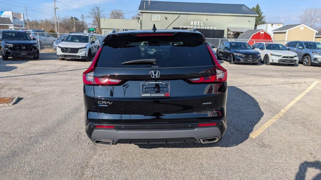 2024 Honda CR-V Hybrid Touring 4dr All-Wheel Drive Photo
