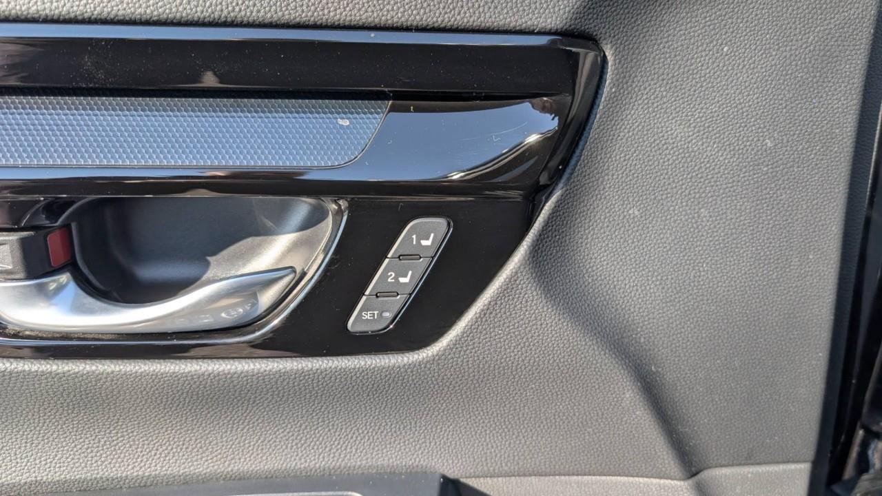 2024 Honda CR-V Hybrid Touring 4dr All-Wheel Drive Photo