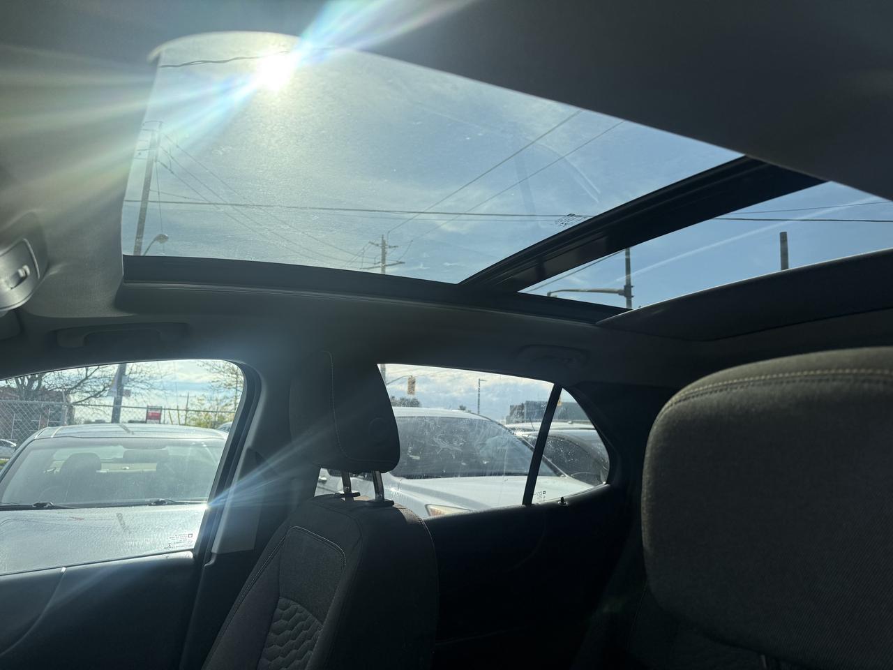 2018 Chevrolet Equinox *** 3 YEAR WARRANTY INCLUDED *** Photo