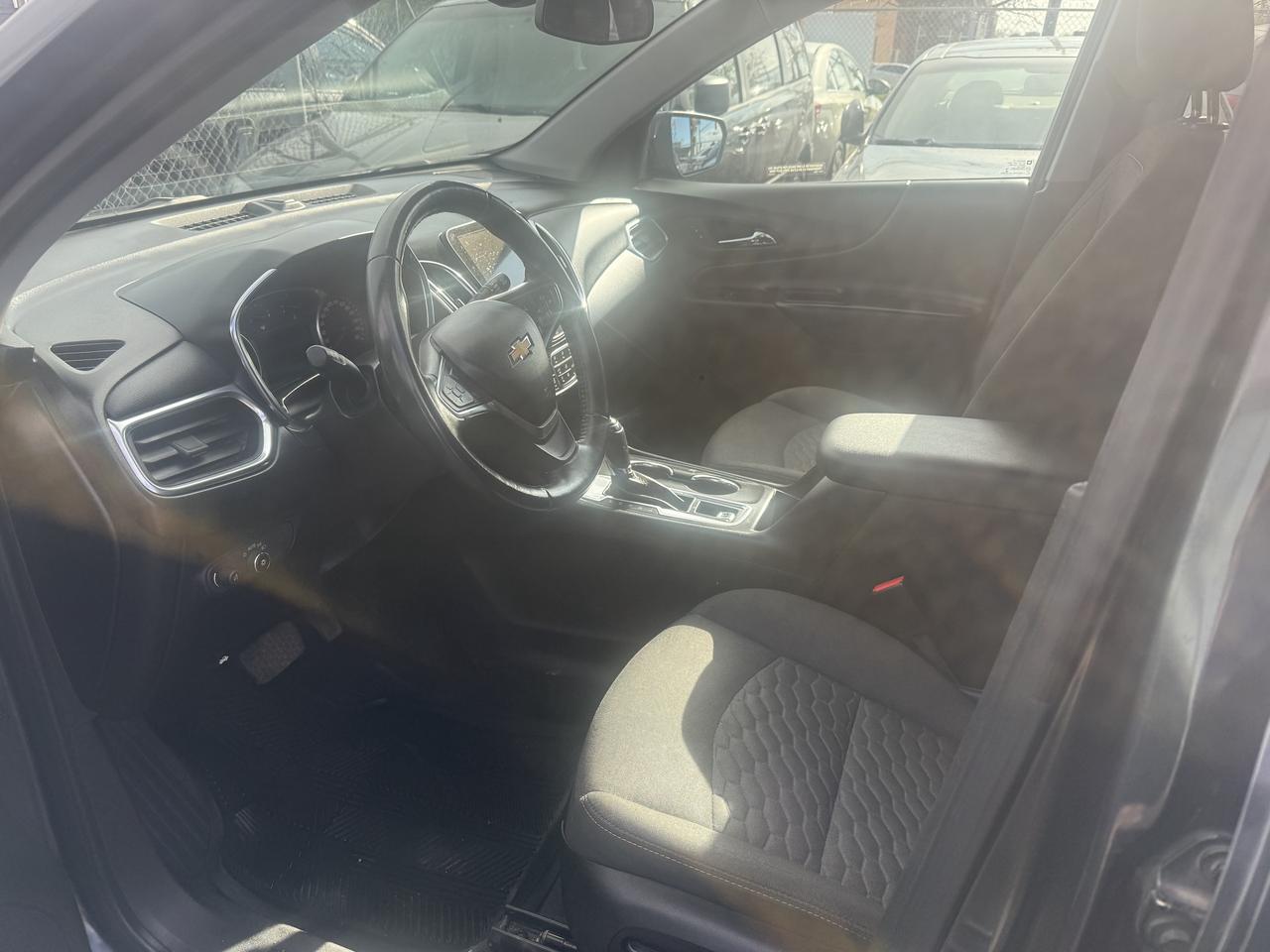 2018 Chevrolet Equinox *** 3 YEAR WARRANTY INCLUDED *** Photo