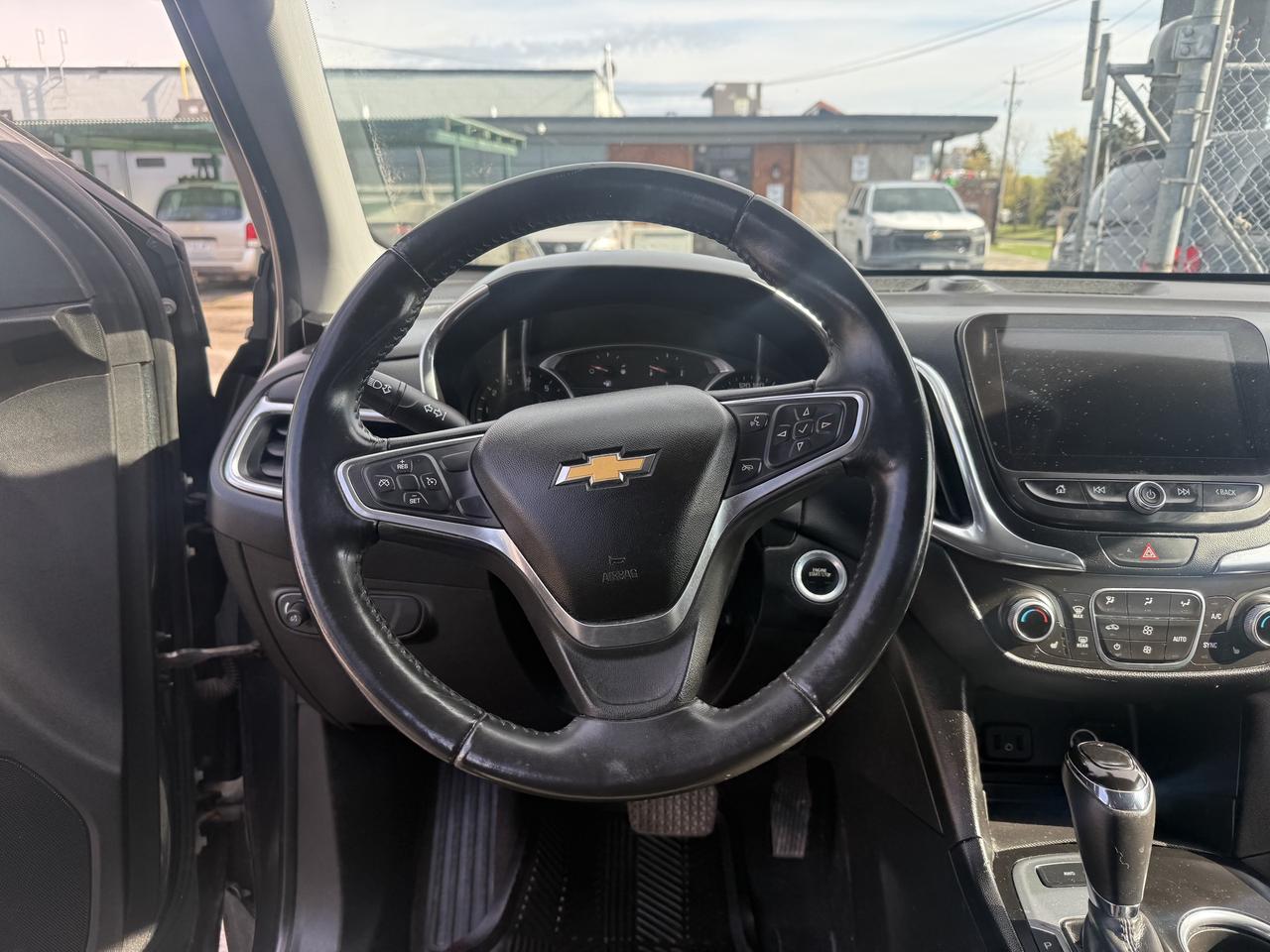 2018 Chevrolet Equinox *** 3 YEAR WARRANTY INCLUDED *** Photo
