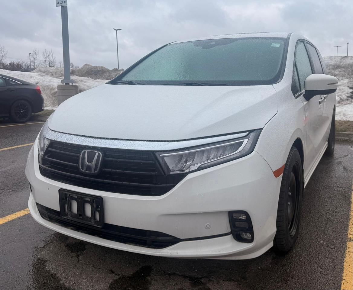 2023 Honda Odyssey Touring Passenger Van Photo0
