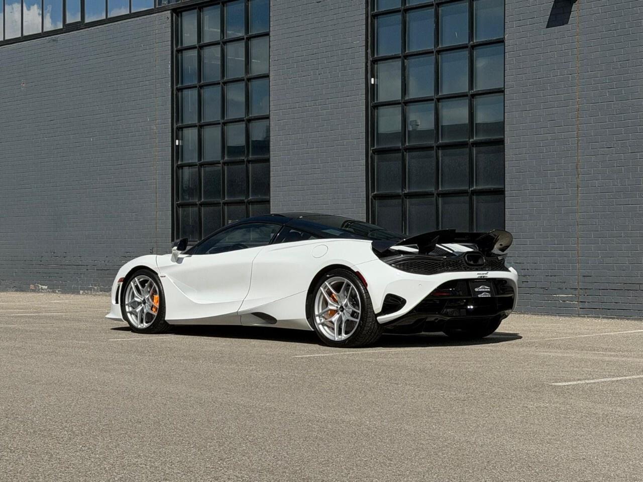 2024 McLaren 750S Coupe Photo3