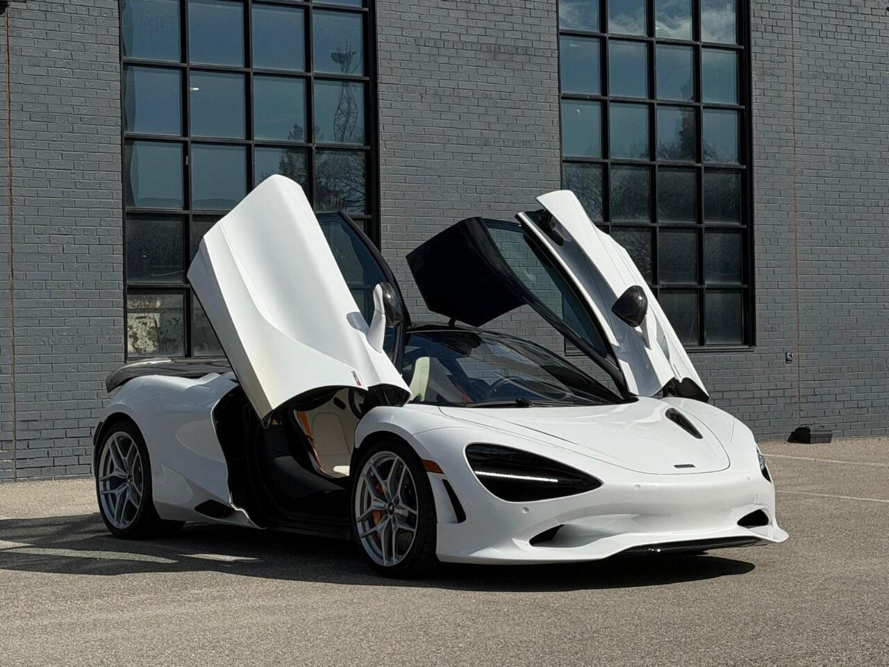 2024 McLaren 750S Coupe Photo