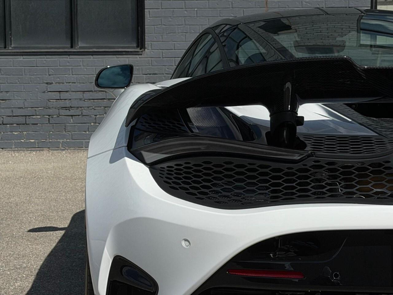 2024 McLaren 750S Coupe Photo
