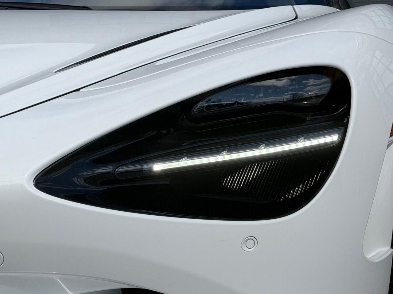 2024 McLaren 750S Coupe Photo