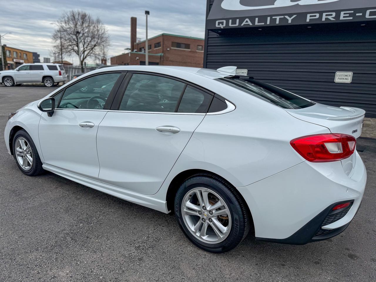 2016 Chevrolet Cruze LT/1 OWNER/LOW KM/BSM/REMOTE/ROOF/CAMERA/1.4L Photo2