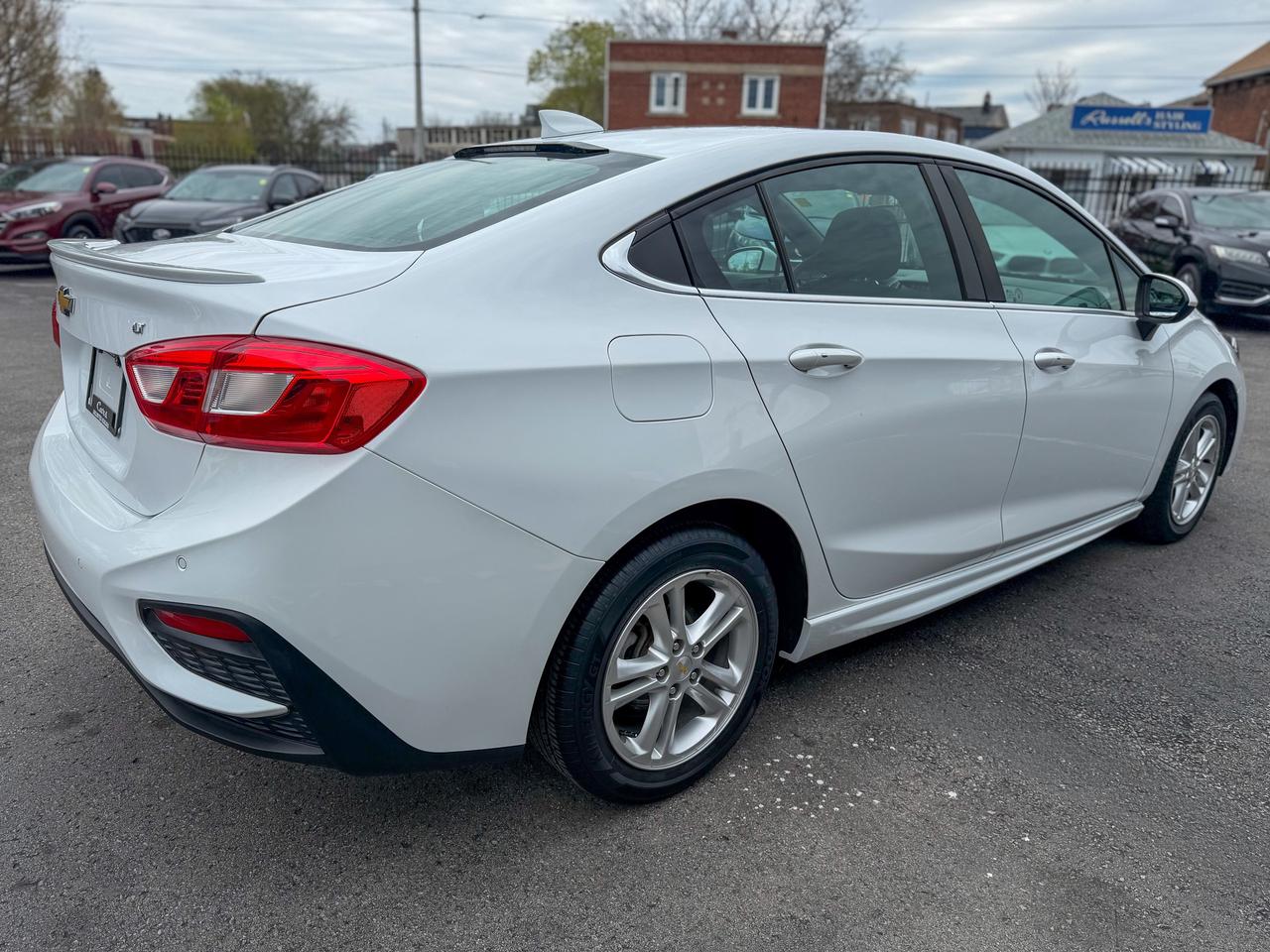 2016 Chevrolet Cruze LT/1 OWNER/LOW KM/BSM/REMOTE/ROOF/CAMERA/1.4L Photo