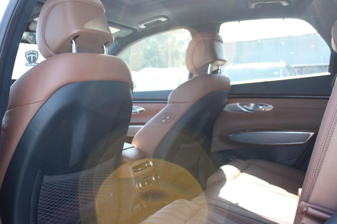 2025 Genesis GV70 2.5T Prestige AWD Photo