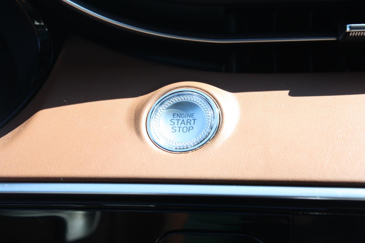 2025 Genesis GV70 2.5T Prestige AWD Photo
