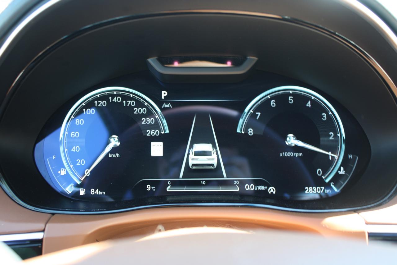 2025 Genesis GV70 2.5T Prestige AWD Photo