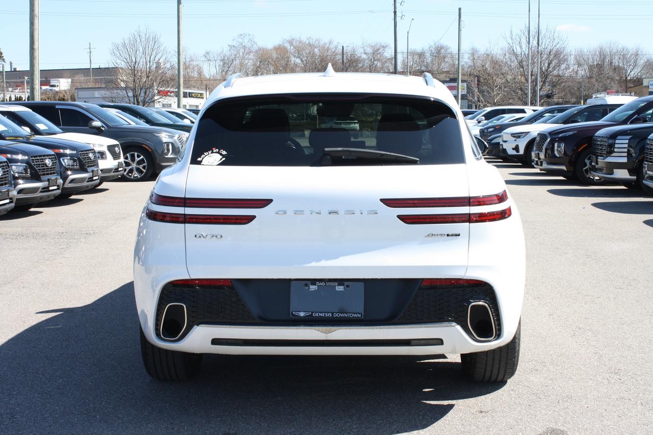 2023 Genesis GV70 2.5T Advanced Plus AWD Photo