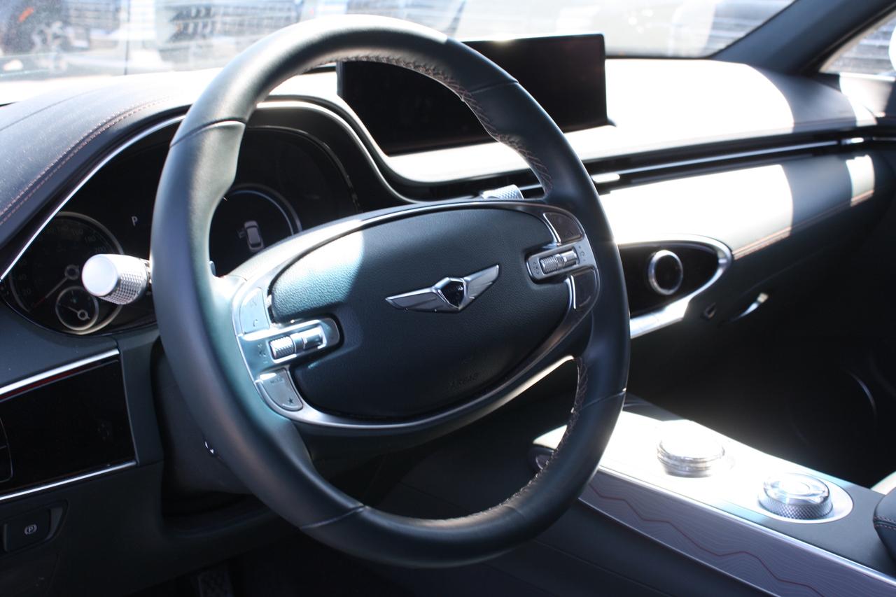 2023 Genesis GV70 2.5T Advanced Plus AWD Photo