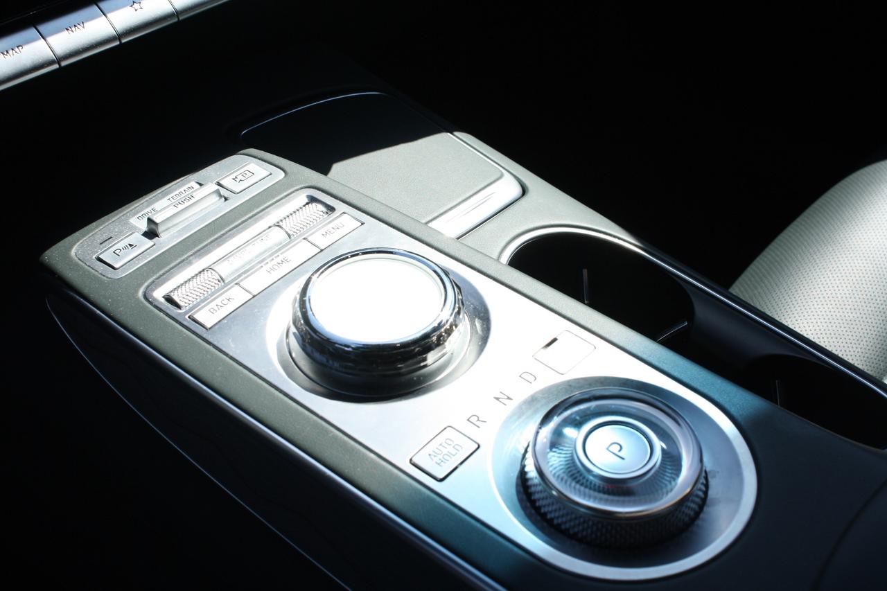 2023 Genesis GV70 2.5T Advanced Plus AWD Photo