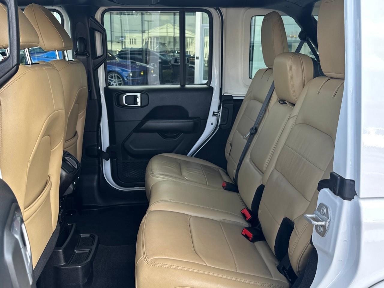 2018 Jeep WRANGLER UNLIMITED Sahara 4dr 4x4 Photo