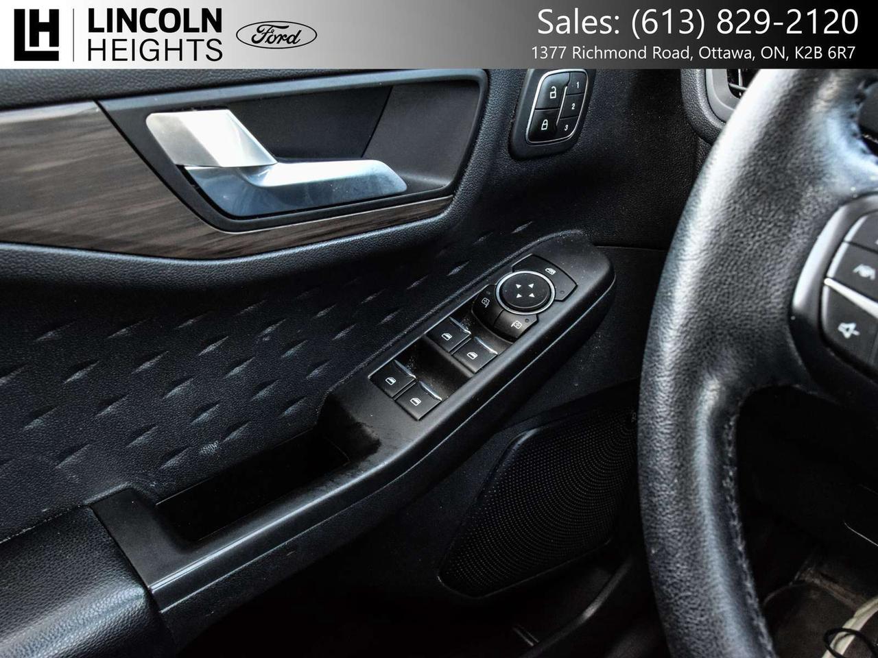 2020 Ford Escape  Photo