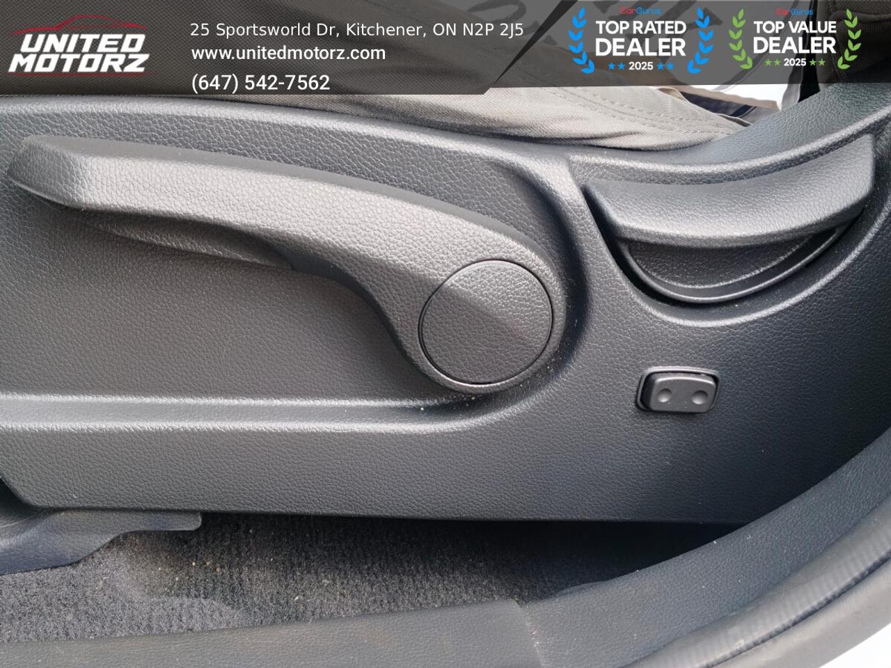 2016 Hyundai Santa Fe XL~SAFETY CERTIFIED~ONE OWNER~NO ACCIDENTS~28 SERV Photo