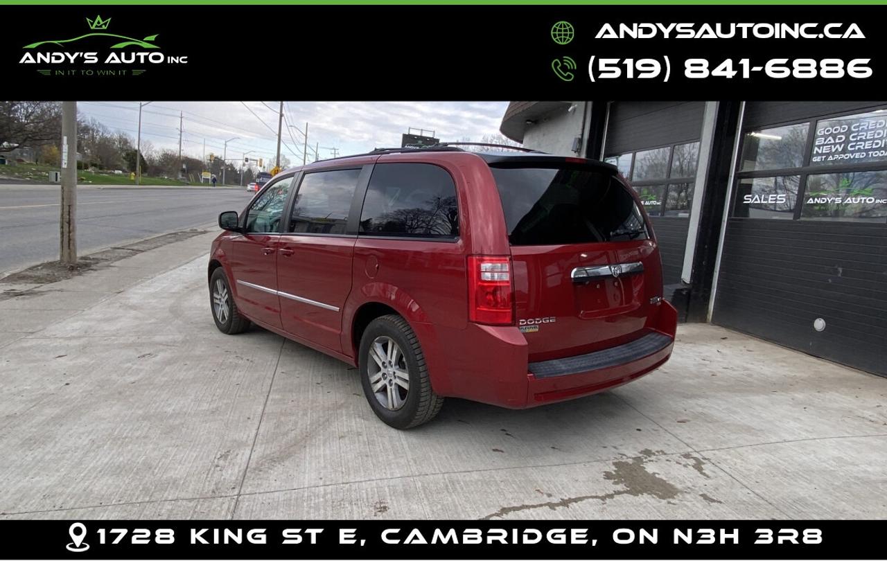 2010 Dodge Grand Caravan SXT ! STOW N GO ! NO ACCIDENTS ! 24 SERVICE ! Photo