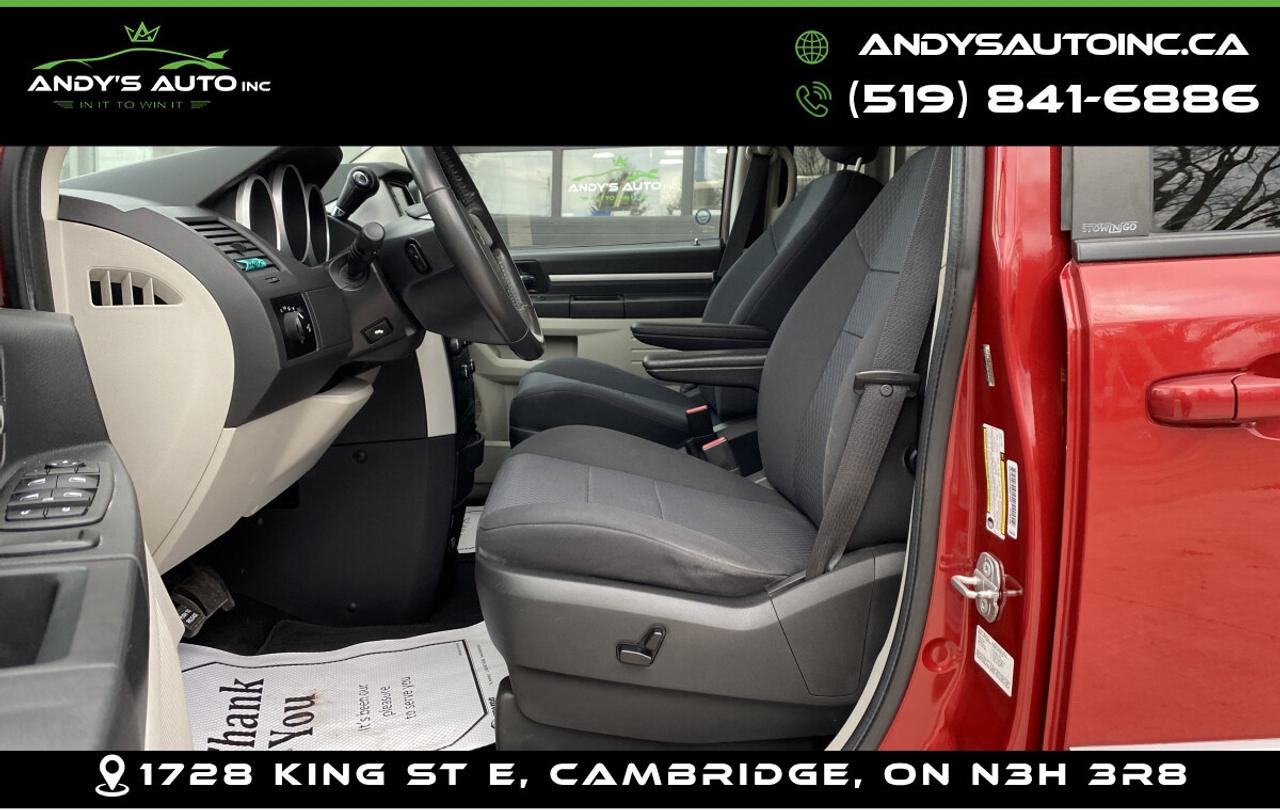 2010 Dodge Grand Caravan SXT ! STOW N GO ! NO ACCIDENTS ! 24 SERVICE ! Photo