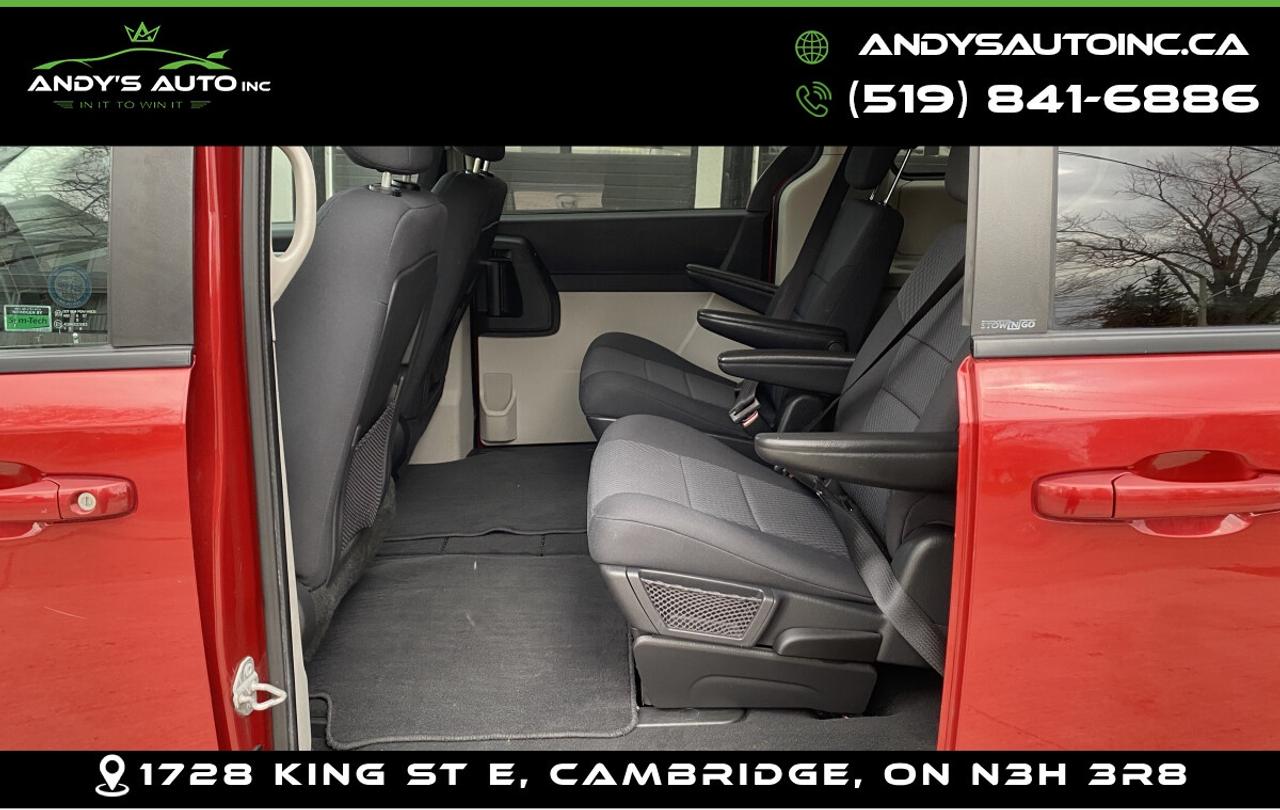 2010 Dodge Grand Caravan SXT ! STOW N GO ! NO ACCIDENTS ! 24 SERVICE ! Photo