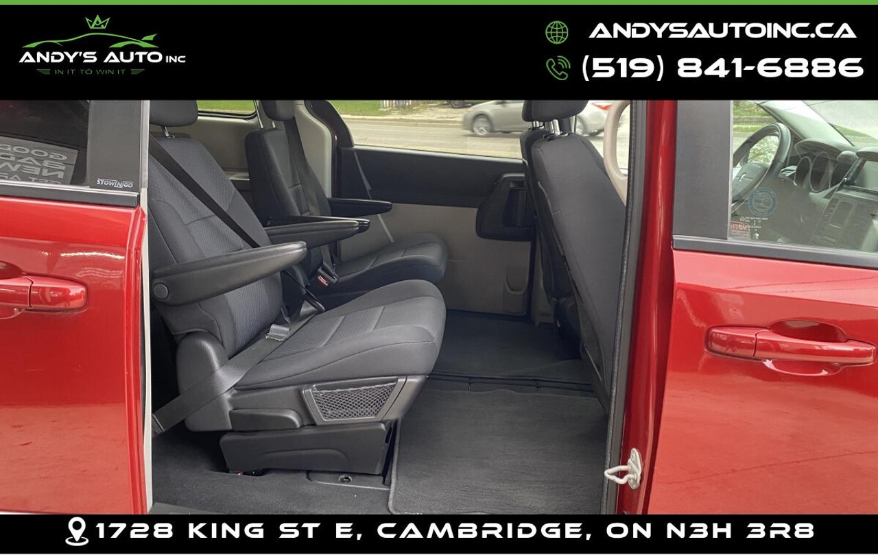 2010 Dodge Grand Caravan SXT ! STOW N GO ! NO ACCIDENTS ! 24 SERVICE ! Photo