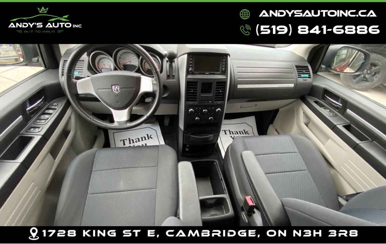 2010 Dodge Grand Caravan SXT ! STOW N GO ! NO ACCIDENTS ! 24 SERVICE ! Photo