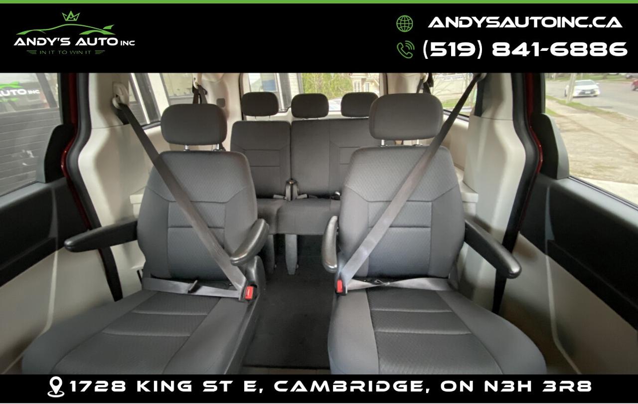 2010 Dodge Grand Caravan SXT ! STOW N GO ! NO ACCIDENTS ! 24 SERVICE ! Photo