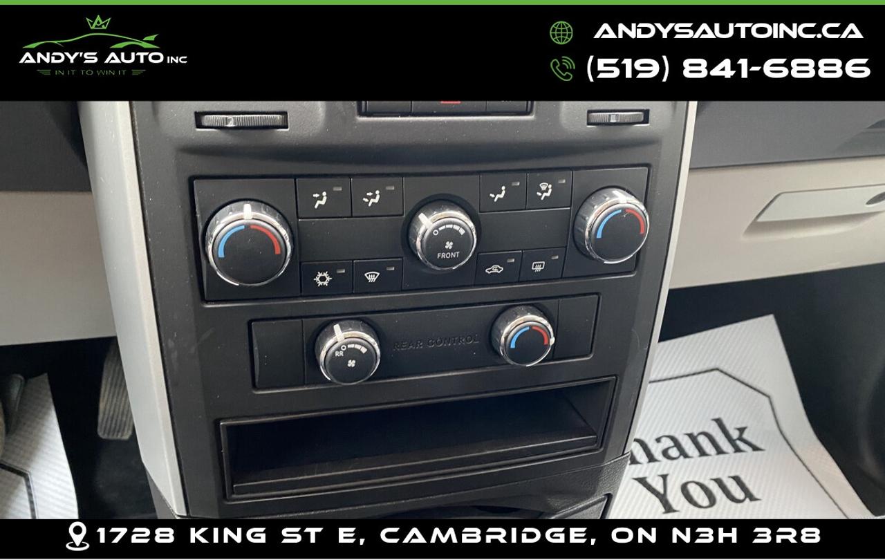 2010 Dodge Grand Caravan SXT ! STOW N GO ! NO ACCIDENTS ! 24 SERVICE ! Photo