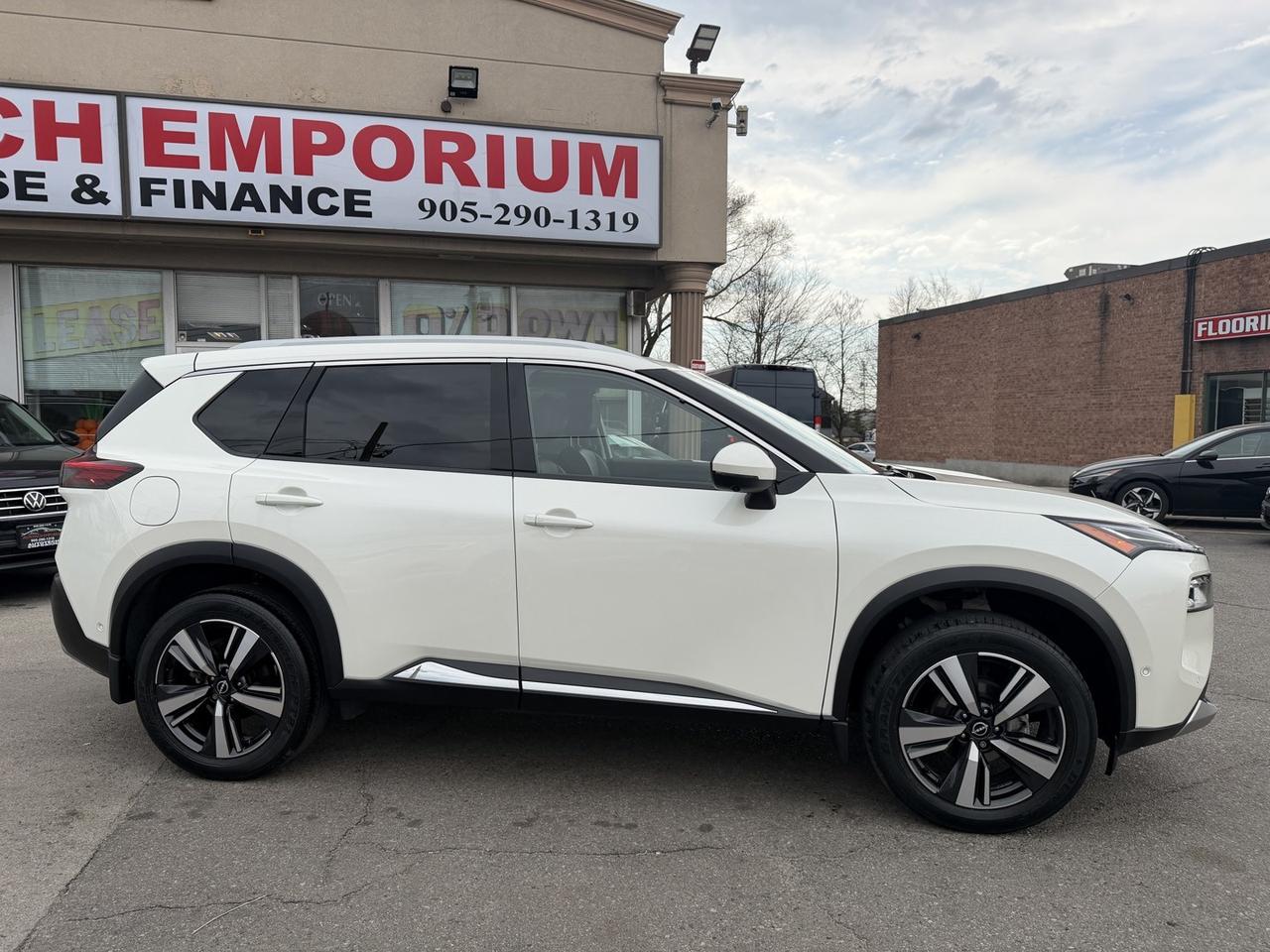 2023 Nissan Rogue Platinum AWD Pearl White  Heads Up   BOSE   360 Ca Photo