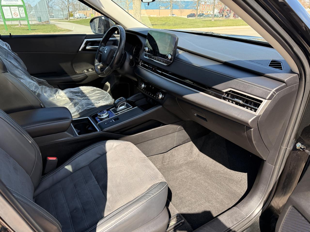 2022 Mitsubishi Outlander SE Photo