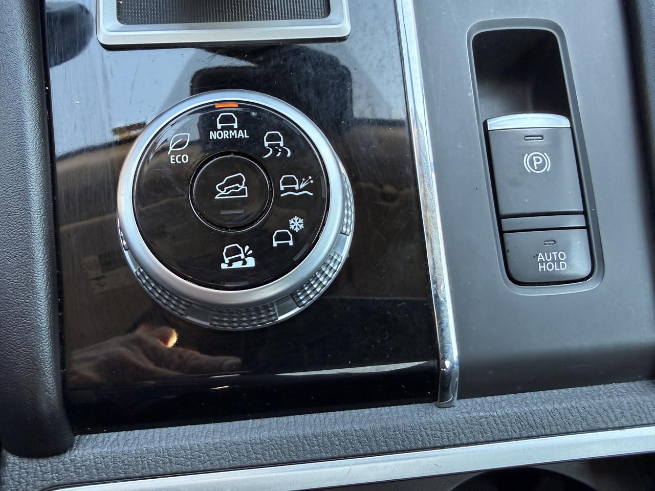 2022 Mitsubishi Outlander SE Photo