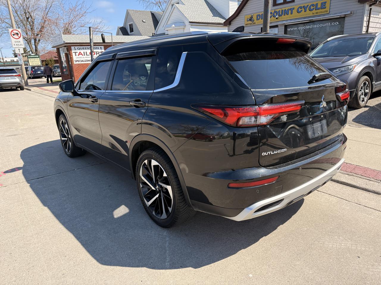 2022 Mitsubishi Outlander SE Photo