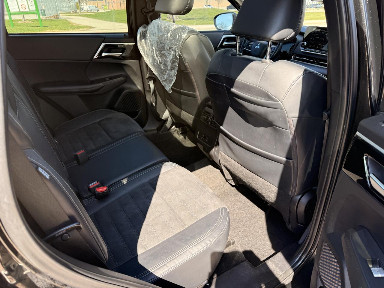 2022 Mitsubishi Outlander SE Photo