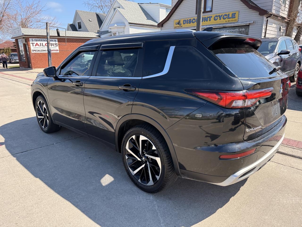 2022 Mitsubishi Outlander SE Photo