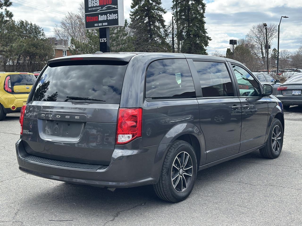 2017 Dodge Grand Caravan 4dr Wgn SXT Photo