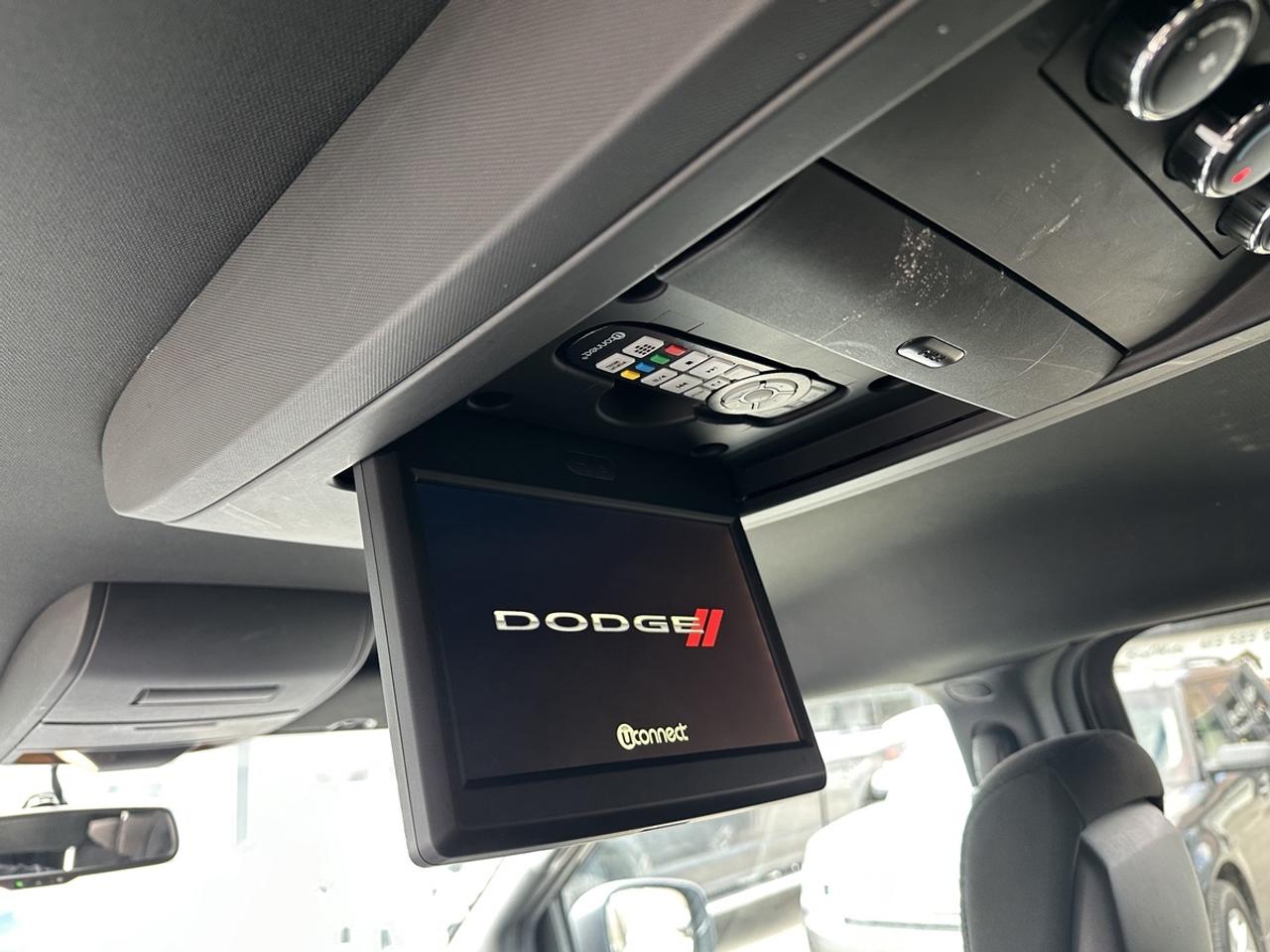 2017 Dodge Grand Caravan SXT **DVD*FULLY DEALER SERVICED*NEW SHOCKS* Photo