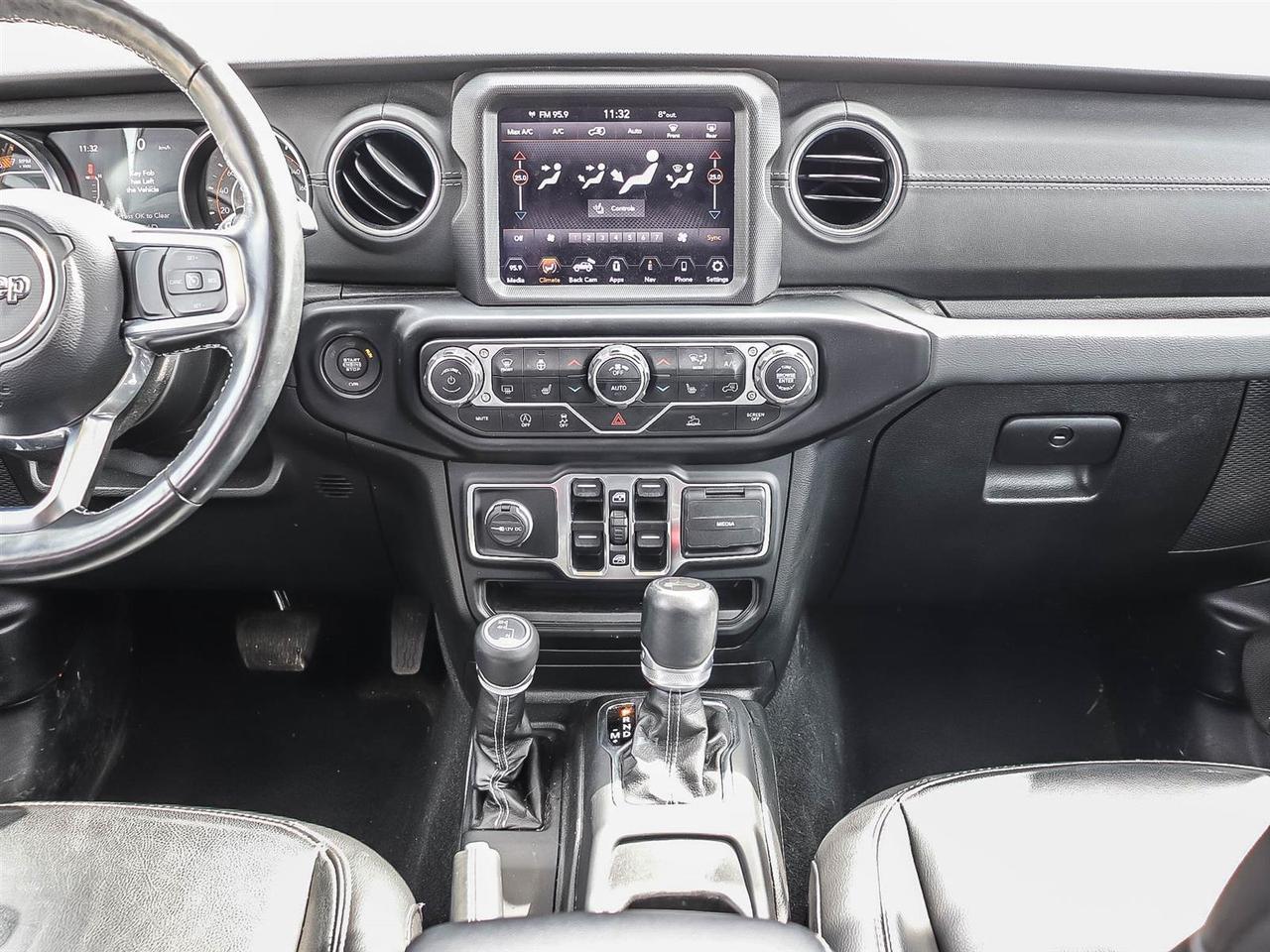 2021 Jeep Wrangler Unlimited Sahara Photo
