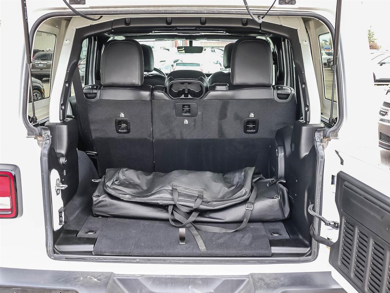2021 Jeep Wrangler Unlimited Sahara Photo