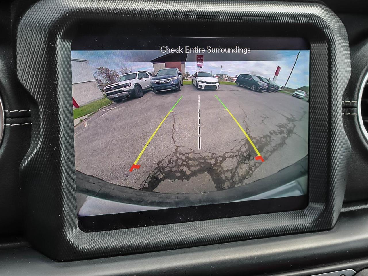 2021 Jeep Wrangler Unlimited Sahara Photo