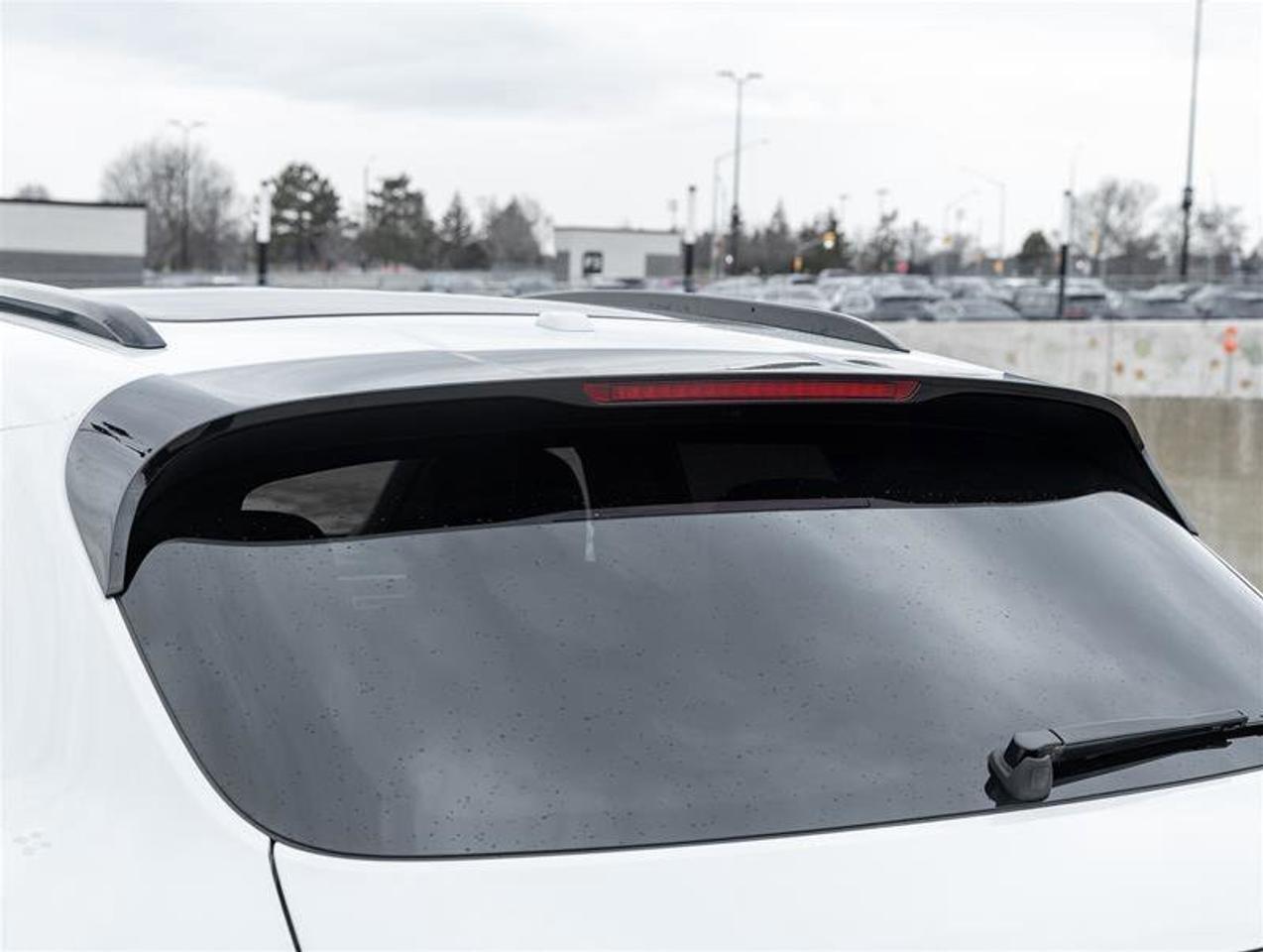 2021 Porsche Macan AWD Existing Warranty Until Oct 2027 Premium Plus Photo
