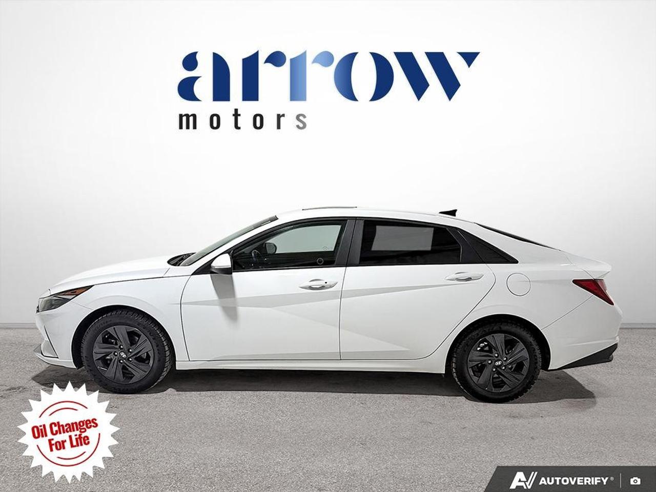 2022 Hyundai Elantra Preferred IVT w/Sun & Tech Package Photo4