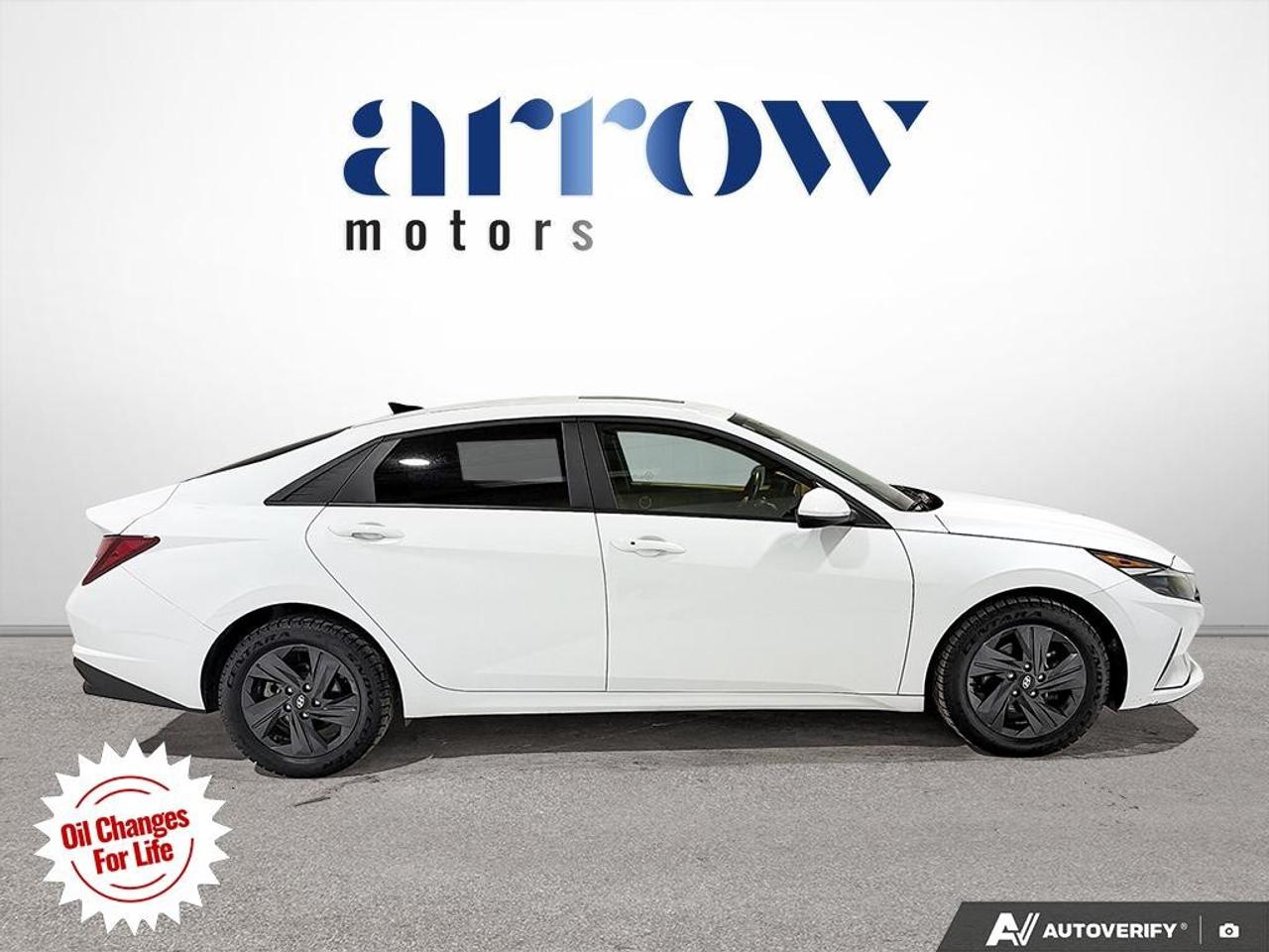 2022 Hyundai Elantra Preferred IVT w/Sun & Tech Package Photo