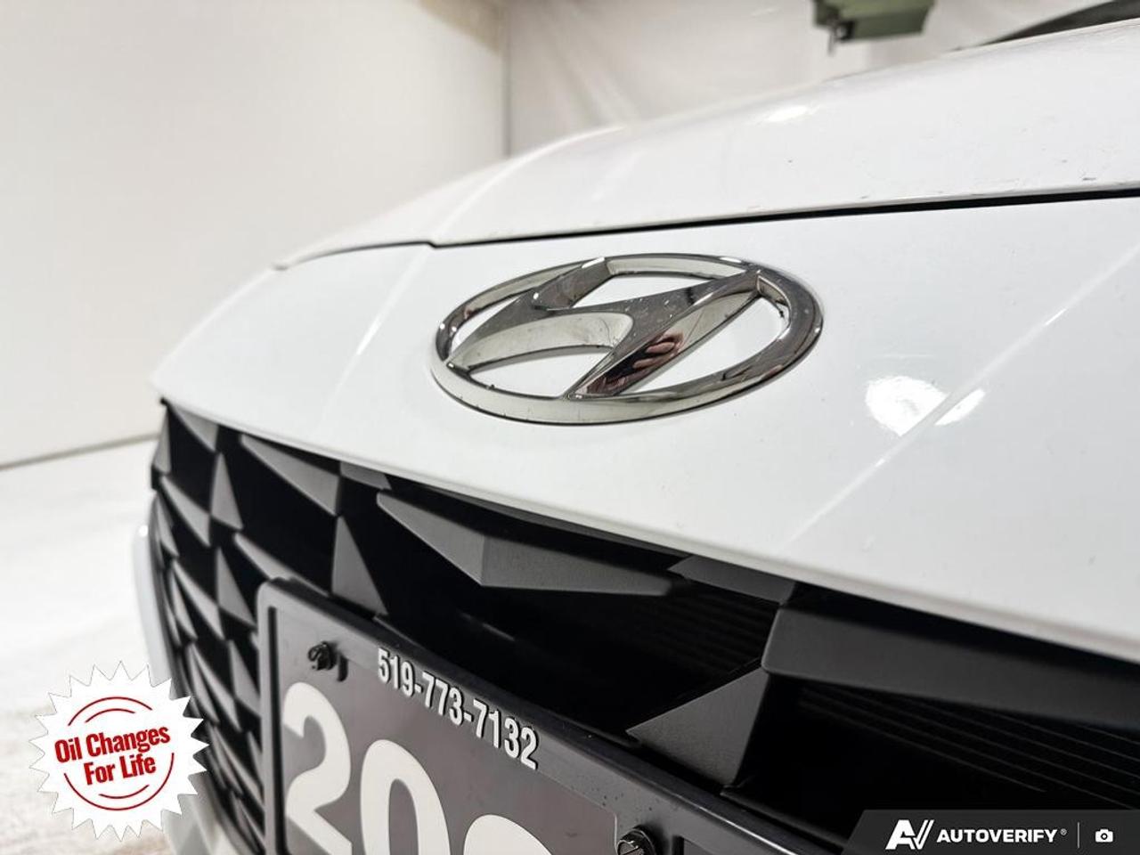2022 Hyundai Elantra Preferred IVT w/Sun & Tech Package Photo